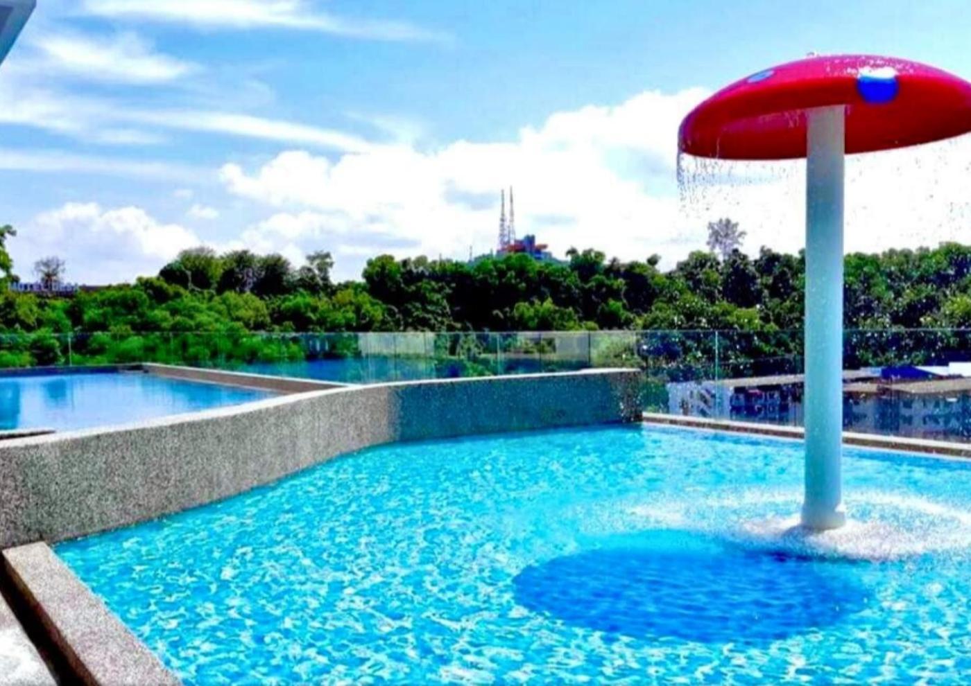 D'Luna Homestay Seaview I Sunrise View กัวลาตรังกานู ภายนอก รูปภาพ
