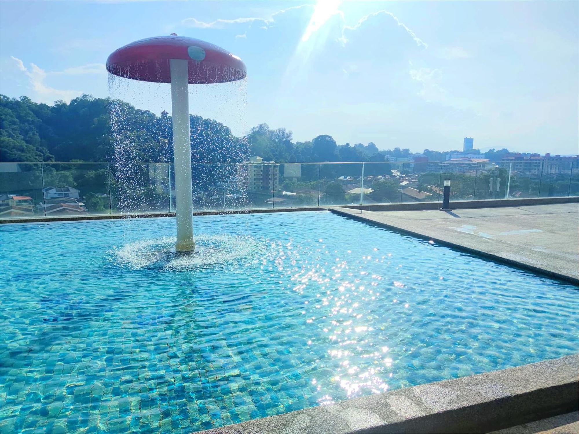 D'Luna Homestay Seaview I Sunrise View กัวลาตรังกานู ภายนอก รูปภาพ